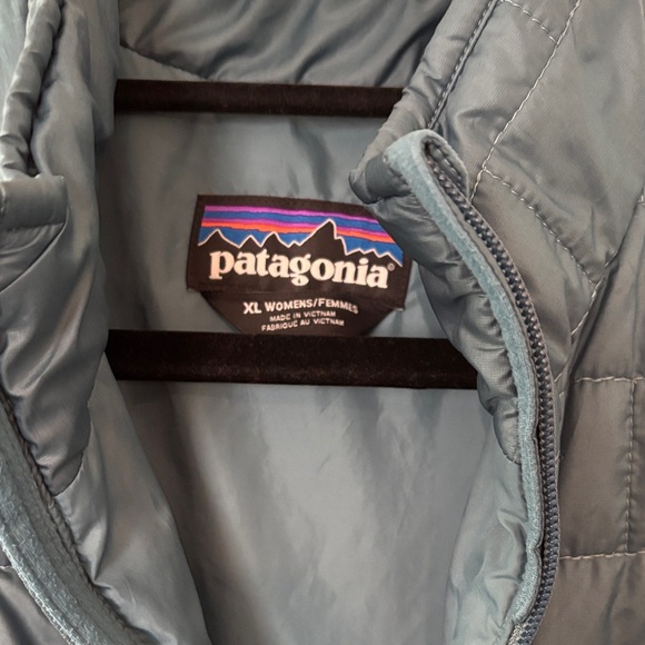 Patagonia Women's Long Quilted Puffer Jacket - Teal - Picture 2 of 4